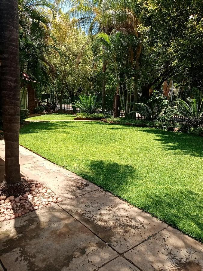 De La Rose Guesthouse Lephalale المظهر الخارجي الصورة