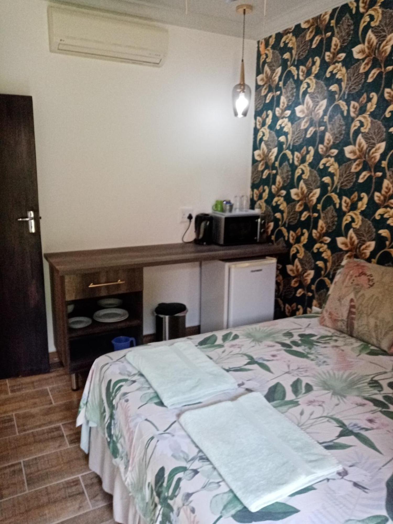 De La Rose Guesthouse Lephalale المظهر الخارجي الصورة