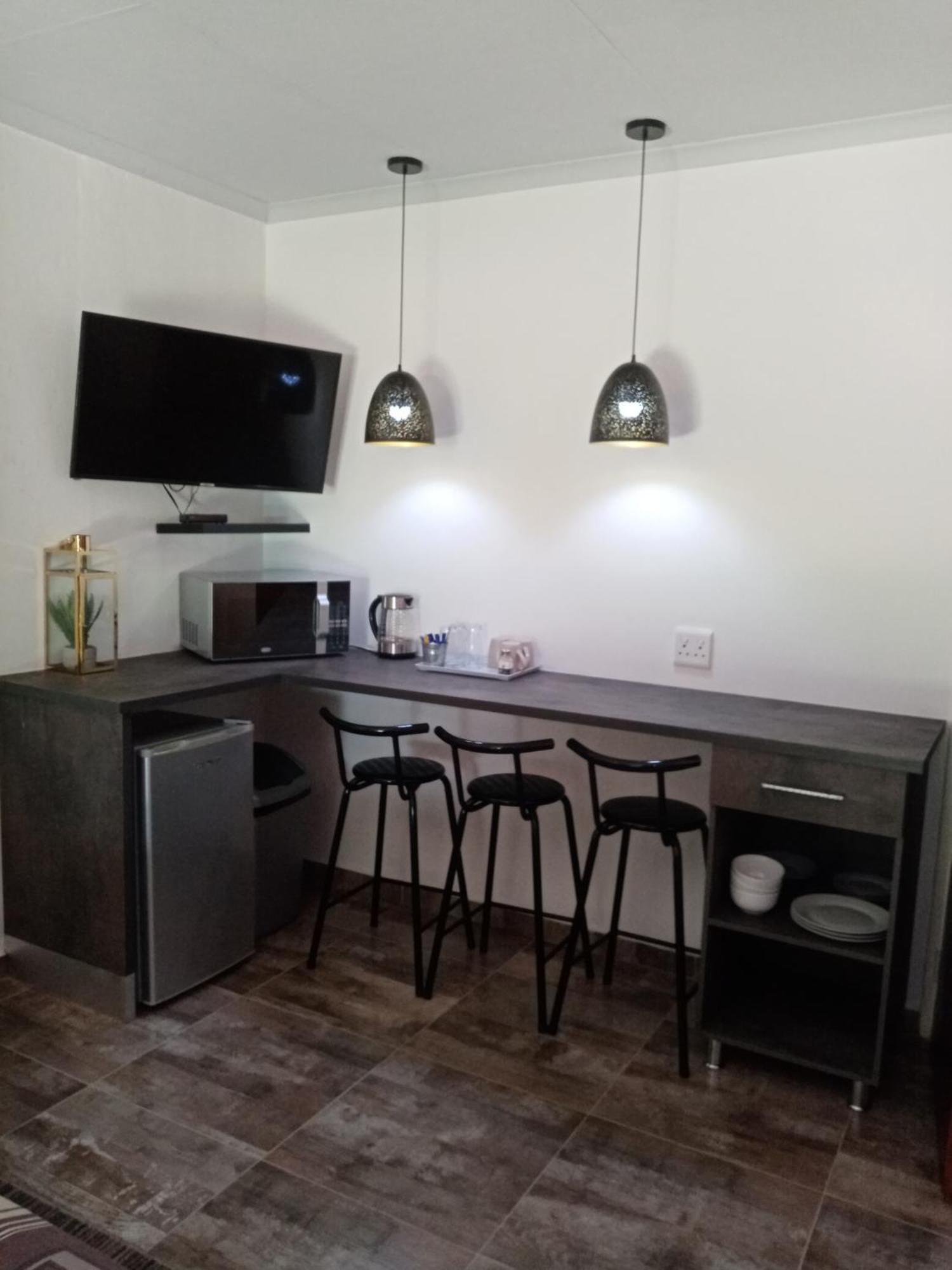 De La Rose Guesthouse Lephalale المظهر الخارجي الصورة