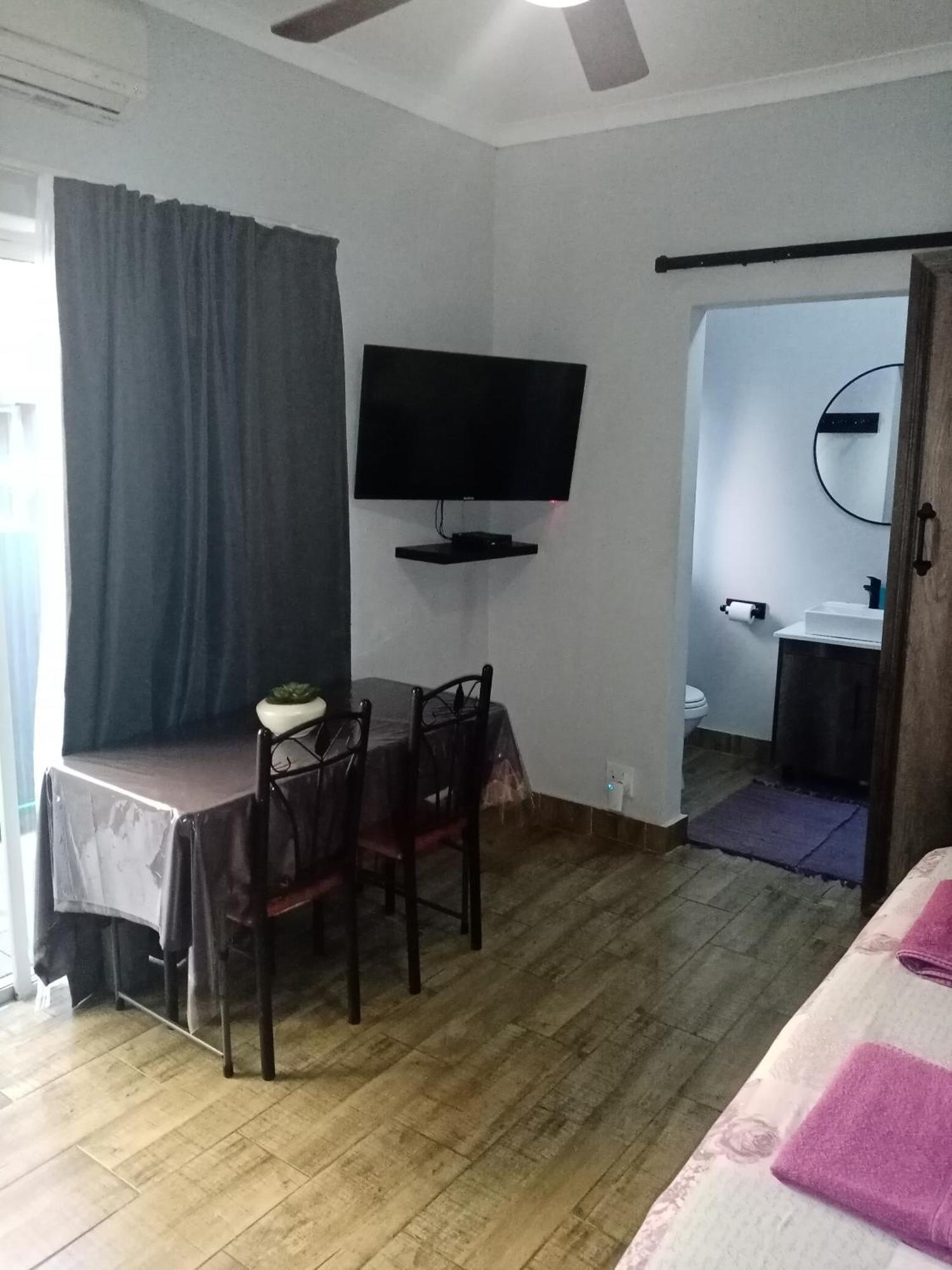De La Rose Guesthouse Lephalale المظهر الخارجي الصورة