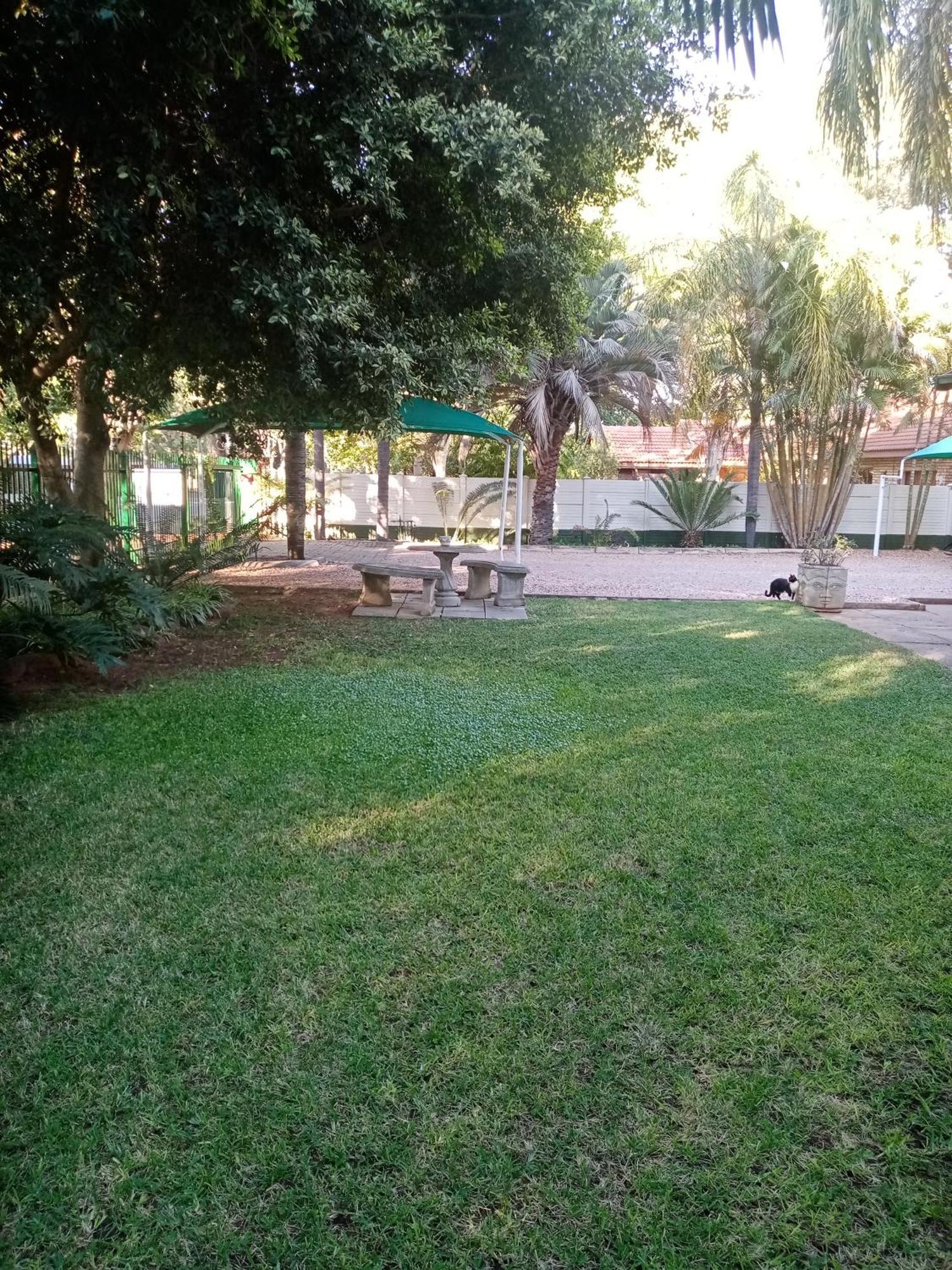 De La Rose Guesthouse Lephalale المظهر الخارجي الصورة
