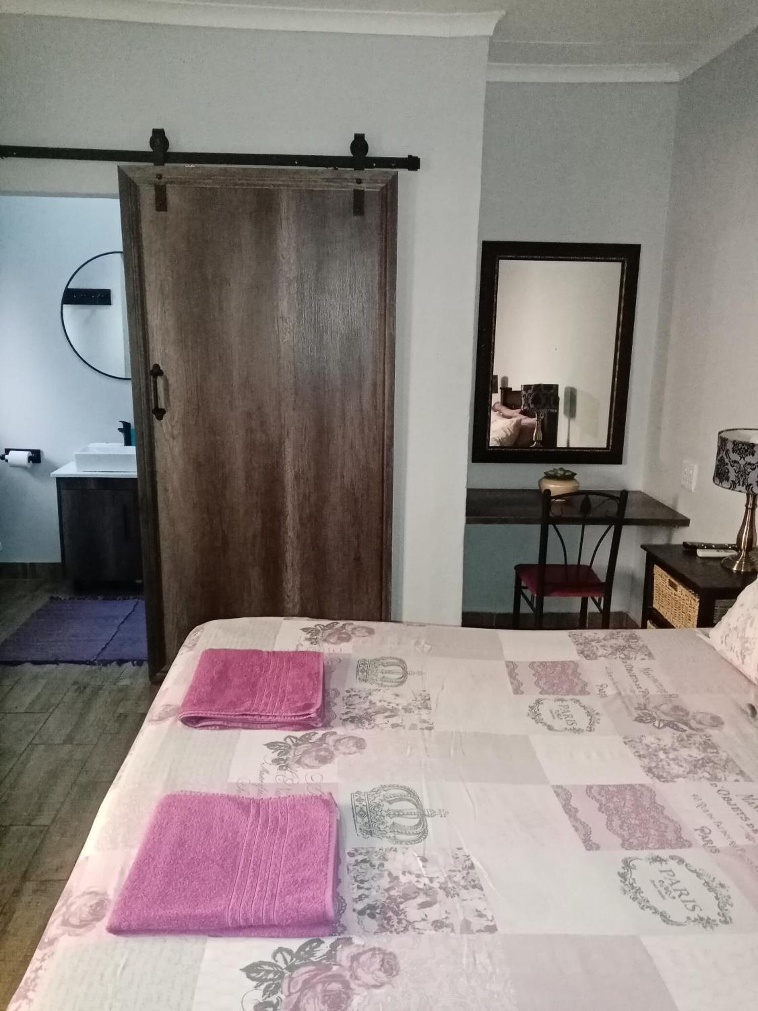 De La Rose Guesthouse Lephalale المظهر الخارجي الصورة
