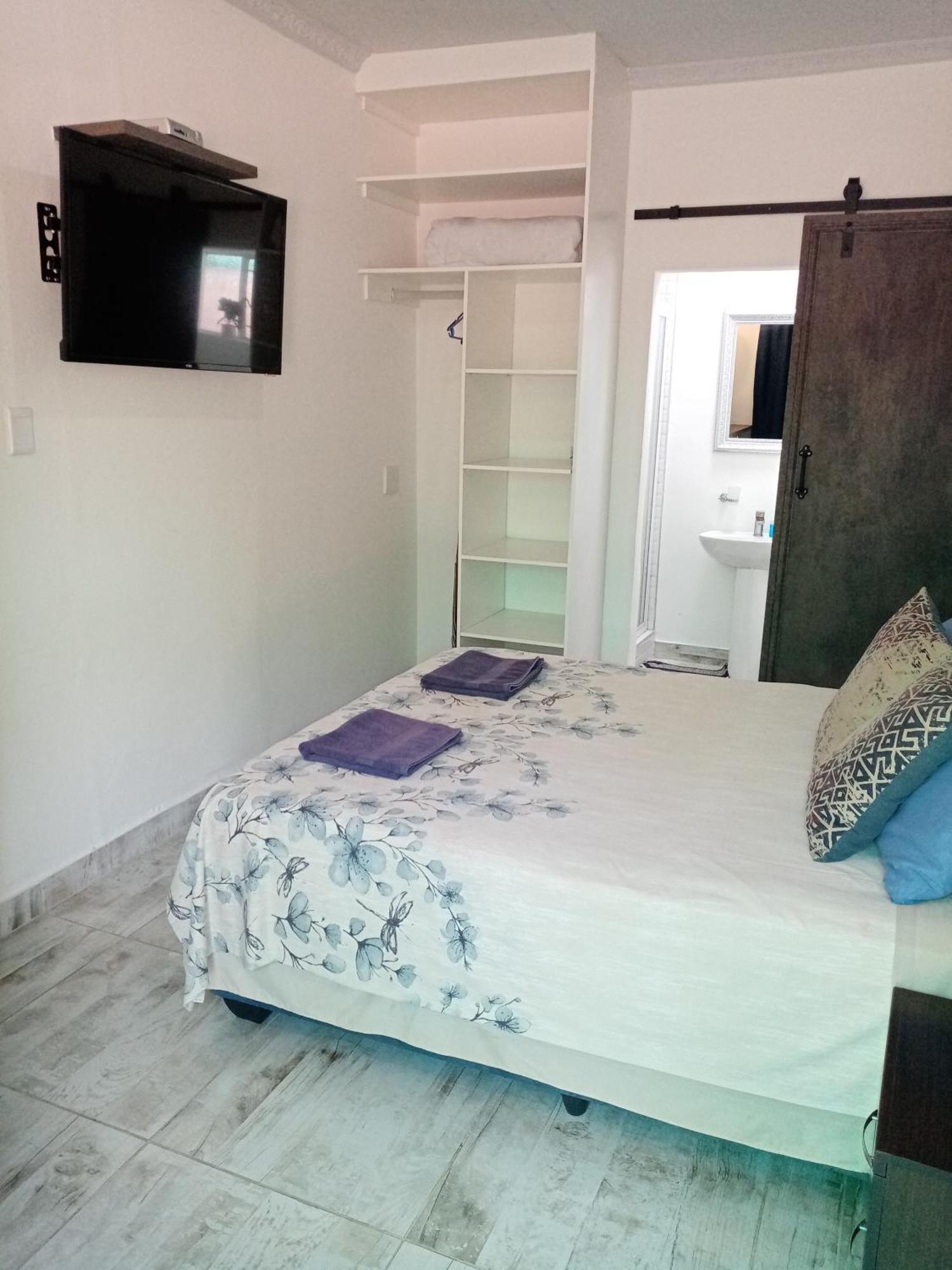De La Rose Guesthouse Lephalale المظهر الخارجي الصورة